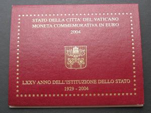 2 евро 2004 Ватикан, 75 лет со дня основания Ватикана, в буклете цена, стоимость